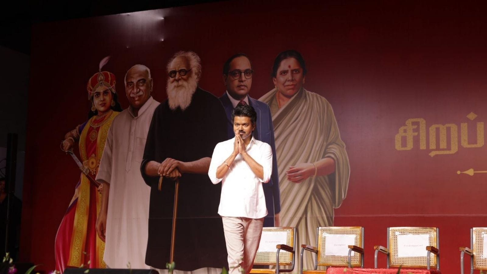 தேர்தல் குறித்து ஆலோசிக்க தவெக முடிவு! 25ஆம் தேதி விஜய் தலைமையில் நிர்வாகிகள் கூட்டம் | தமிழ்நாடு செய்திகள் (Tamil Nadu News) - News18 தமிழ்