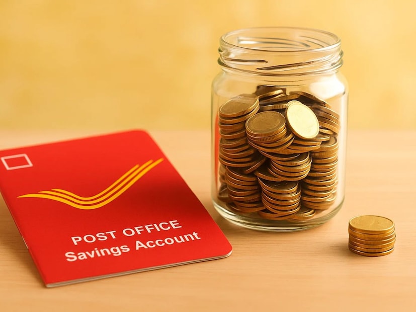 போஸ்ட் ஆபிஸ் நேர வைப்புத் திட்டத்தின் கீழ், முதலீட்டாளர்கள் வெவ்வேறு காலகட்டங்களில் முதலீடு செய்யலாம். அந்த வகையில், இந்த திட்டம் 1 ஆண்டு, 2 ஆண்டுகள், 3 ஆண்டுகள் மற்றும் 5 ஆண்டுகளுக்கு பணத்தை டெபாசிட் செய்யும் விருப்பத்தை வழங்குகிறது. வெவ்வேறு காலகட்டங்களுக்கான வட்டி விகிதங்களைப் பார்த்தால், ஒரு வருடத்திற்கு முதலீடு செய்தால் 6.9% வட்டி கிடைக்கும். அதுவே, இரண்டு அல்லது மூன்று ஆண்டுகளுக்கு முதலீடு செய்தால் 7% வட்டியும், ஐந்து ஆண்டுகளுக்கு முதலீடு செய்தால் 7.5% வட்டி கிடைக்கும்.