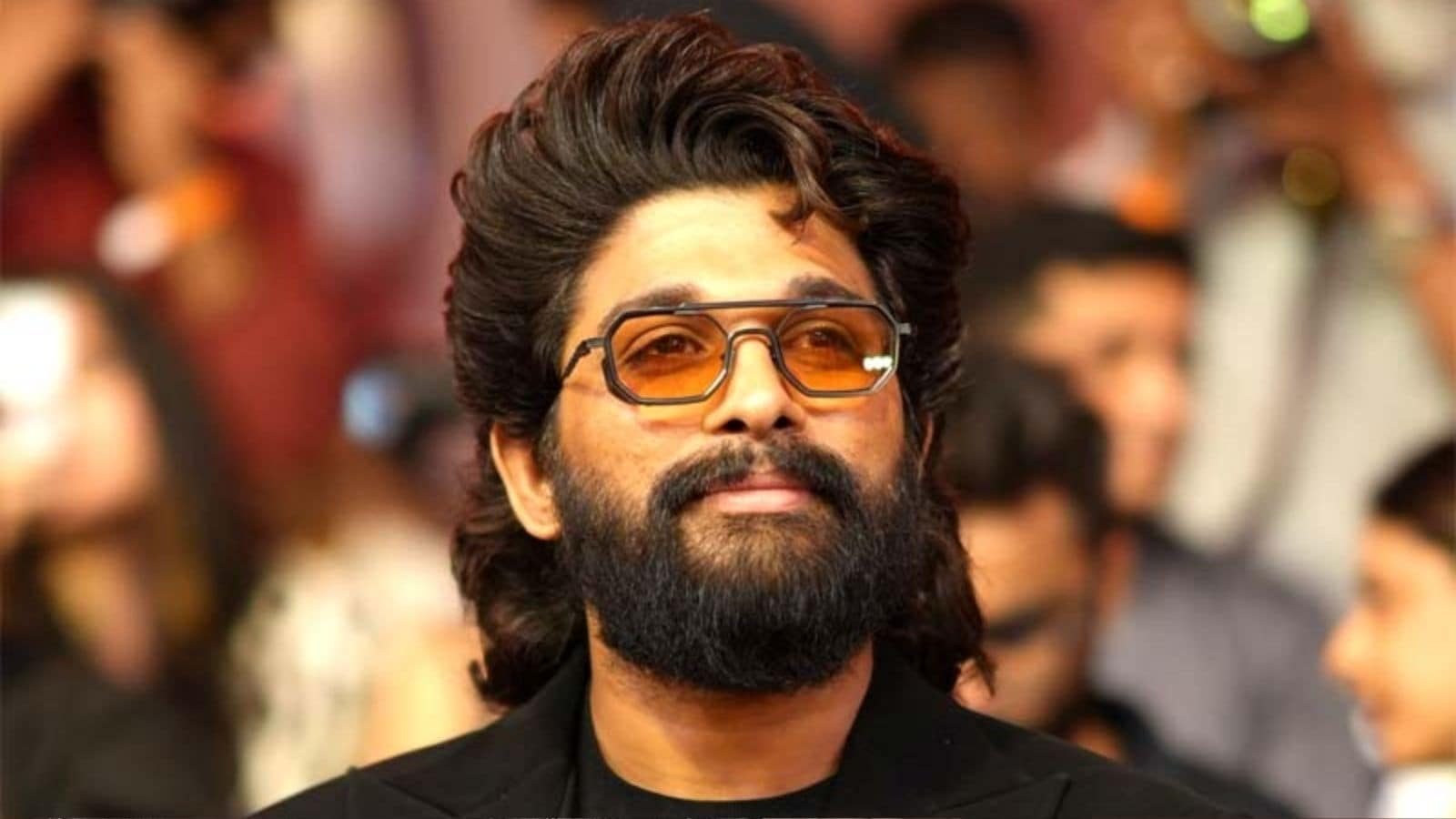 அல்லு அர்ஜுன் மீது புகார் தெரிவித்த பிராண்ட் மேனேஜர் வருத்தம் தெரிவிப்பு! | பொழுதுபோக்கு செய்திகள் - News18 தமிழ்