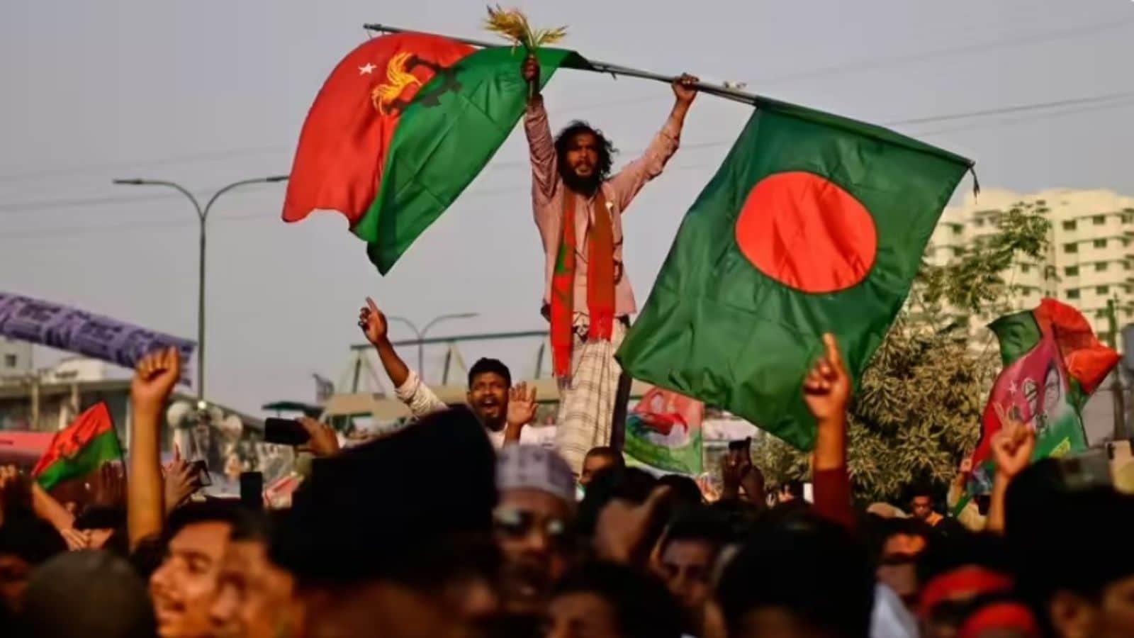 Gen Z புரட்சிக்குப் பின் முதல் தேர்தல்... உலகின் கவனத்தை ஈர்த்த வங்கதேச வாக்கெடுப்பு நடைமுறை | World News (உலக செய்திகள்) - News18 தமிழ்