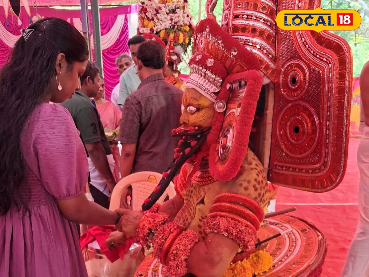 முத்தப்பர் விழா... அசைவ படையல் கொடுத்து நேர்த்தி கடன் செலுத்திய மக்கள் ! | புதுச்சேரி செய்தி (Puducherry News) - News18 தமிழ்