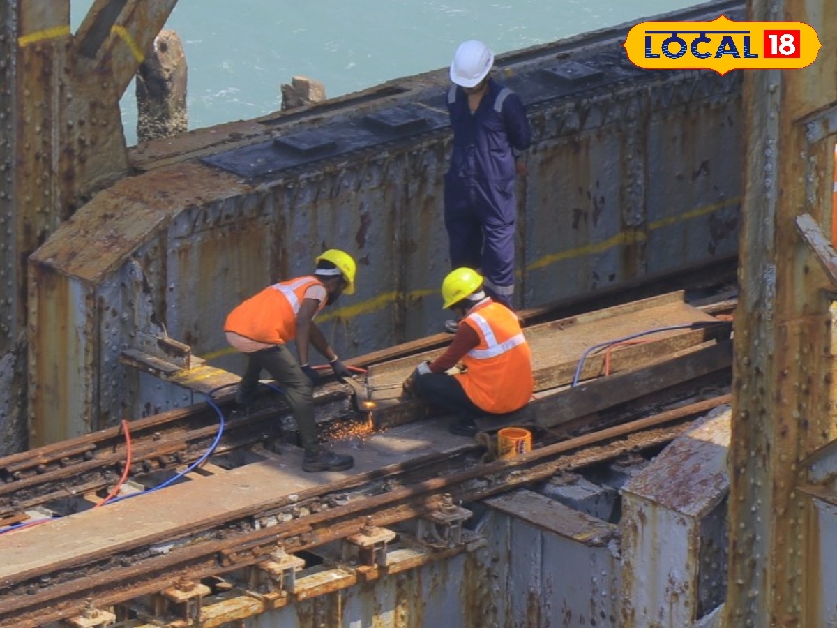 விடைபெற போகும் வரலாற்றுச் சின்னம்... பாம்பன் பாலத்தினை அகற்றும் பணி துவக்கம் | ராமநாதபுரம் செய்தி(Ramanathapuram News) - News18 தமிழ்