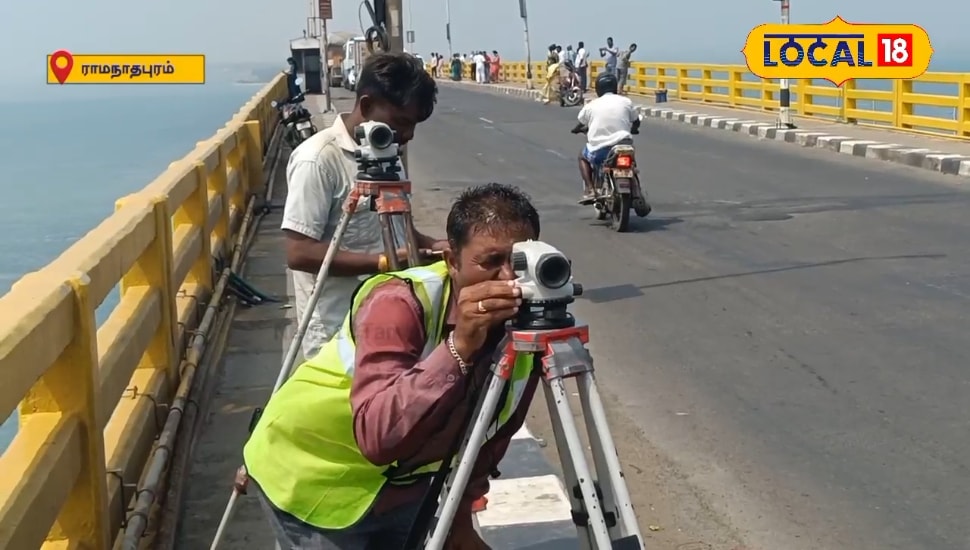பாம்பன் கடல் மேல் புதிய சாலை பாலம் அமைக்கும் பணி.... விறுவிறுப்பாக துவங்கிய சர்வே பணி ! | ராமநாதபுரம் செய்தி(Ramanathapuram News) - News18 தமிழ்