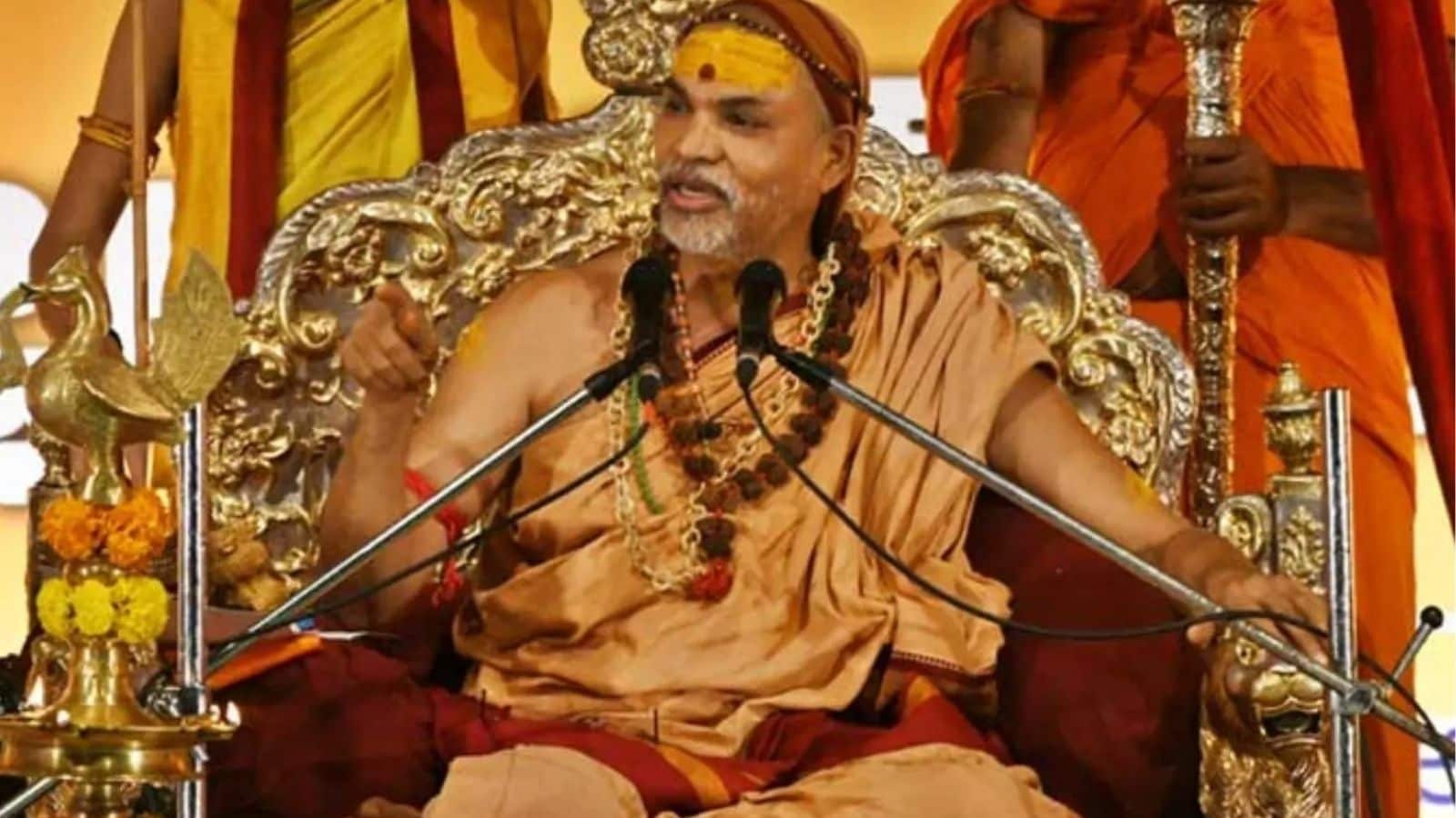 பிரபல சாமியார் மீது பாலியல் புகார்... போக்சோ வழக்குப்பதிய நீதிமன்றம் உத்தரவு... தாமதமாக வழக்குப் பதிந்த உ.பி. போலீஸ்... | India News (இந்தியா செய்திகள்) - News18 தமிழ்