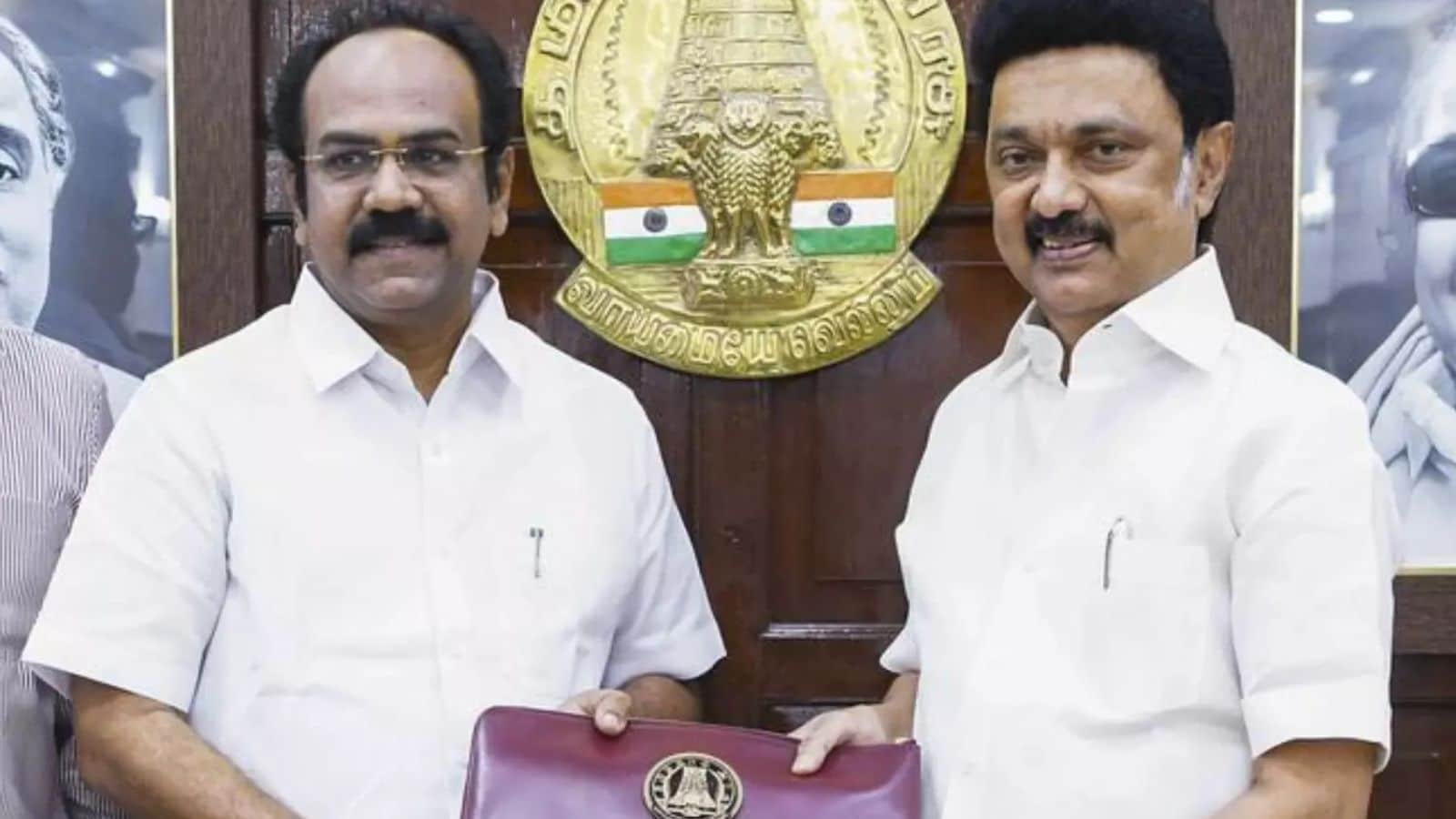 நாளை இடைக்கால பட்ஜெட் தாக்கல் செய்கிறார் நிதியமைச்சர் தங்கம் தென்னரசு... வெளியாகும் முக்கிய அறிவிப்புகள்! | வணிகச் செய்திகள் - News18 தமிழ்