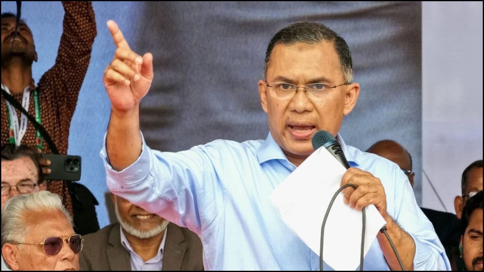 200+ தொகுதிகளில் வெற்றி... 20 ஆண்டுகளுக்குப் பிறகு வங்கதேசத்தில் ஆட்சியமைக்கிறார் தாரிக் ரஹ்மான்? | World News (உலக செய்திகள்) - News18 தமிழ்