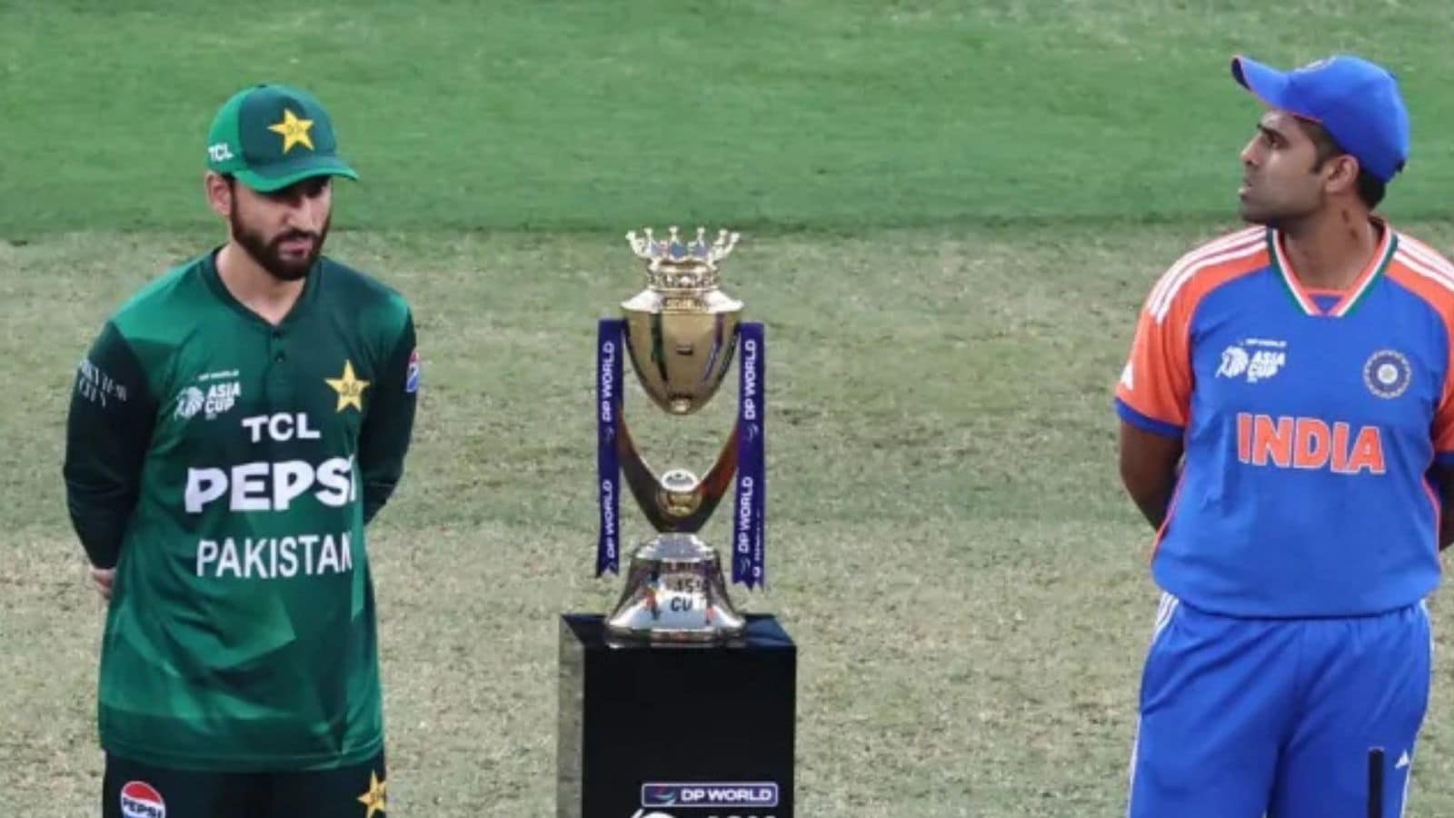 10 வினாடிக்கு ரூ. 40 லட்சமா? இந்தியா - பாகிஸ்தான் மேட்ச்சில் எகிறிய விளம்பரக் கட்டணம்! விபரம் என்ன? | கிரிக்கெட் செய்திகள் - News18 தமிழ்