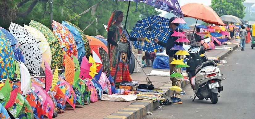  நிலக்கரி, சில வகை கேமராக்கள், வீடியோ கேம் உதிரி பாகங்கள், அடல்ட் டயாபர்ஸ், குடைகள், சிடி-ரோம்கள், விலை உயர் காலணிகள் போன்றவைற்றின் விலைகளும் உயரவுள்ளன.