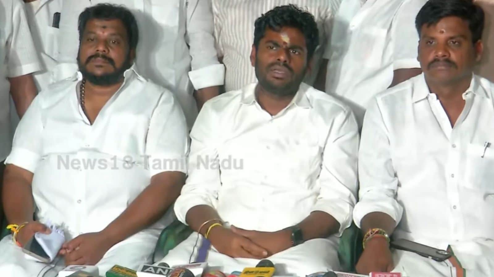 “நிர்வாகி மீதே நடவடிக்கை எடுக்க முடியாத காங்கிரஸ் தமிழ்நாடு தலைவர்” – அண்ணாமலை | தமிழ்நாடு செய்திகள் (Tamil Nadu News) - News18 தமிழ்