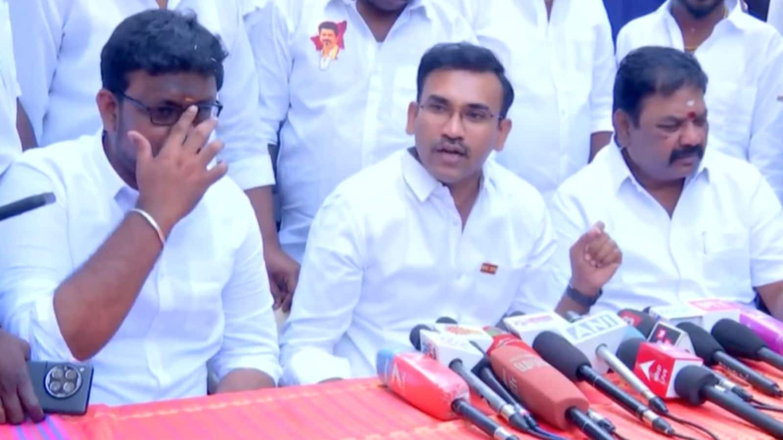 “பாஜக அழுத்தம் கொடுக்க தொடங்கிவிட்டது” – தவெக நிர்வாகி அருண்ராஜ் | தமிழ்நாடு செய்திகள் (Tamil Nadu News) - News18 தமிழ்