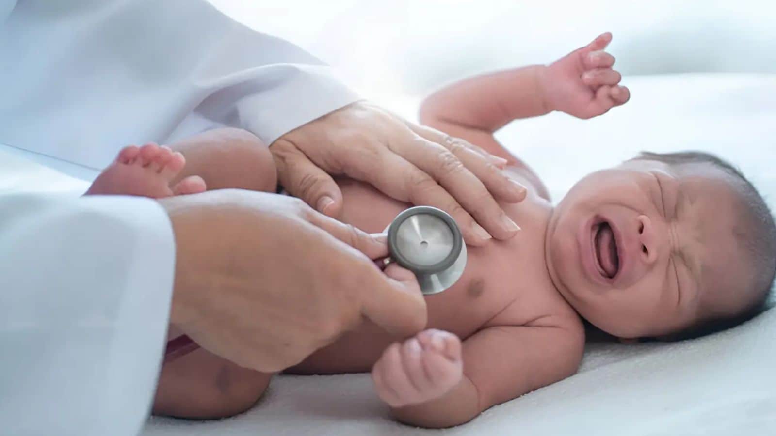 CHD: குழந்தைகளிடையே அதிகரிக்கும் பிறவி இதய நோய்.. மருத்துவர்கள் எச்சரிக்கும் ஆரம்பநிலை அறிகுறிகள்..! | Lifestyle News (வாழ்க்கை முறை செய்திகள்) - News18 தமிழ்