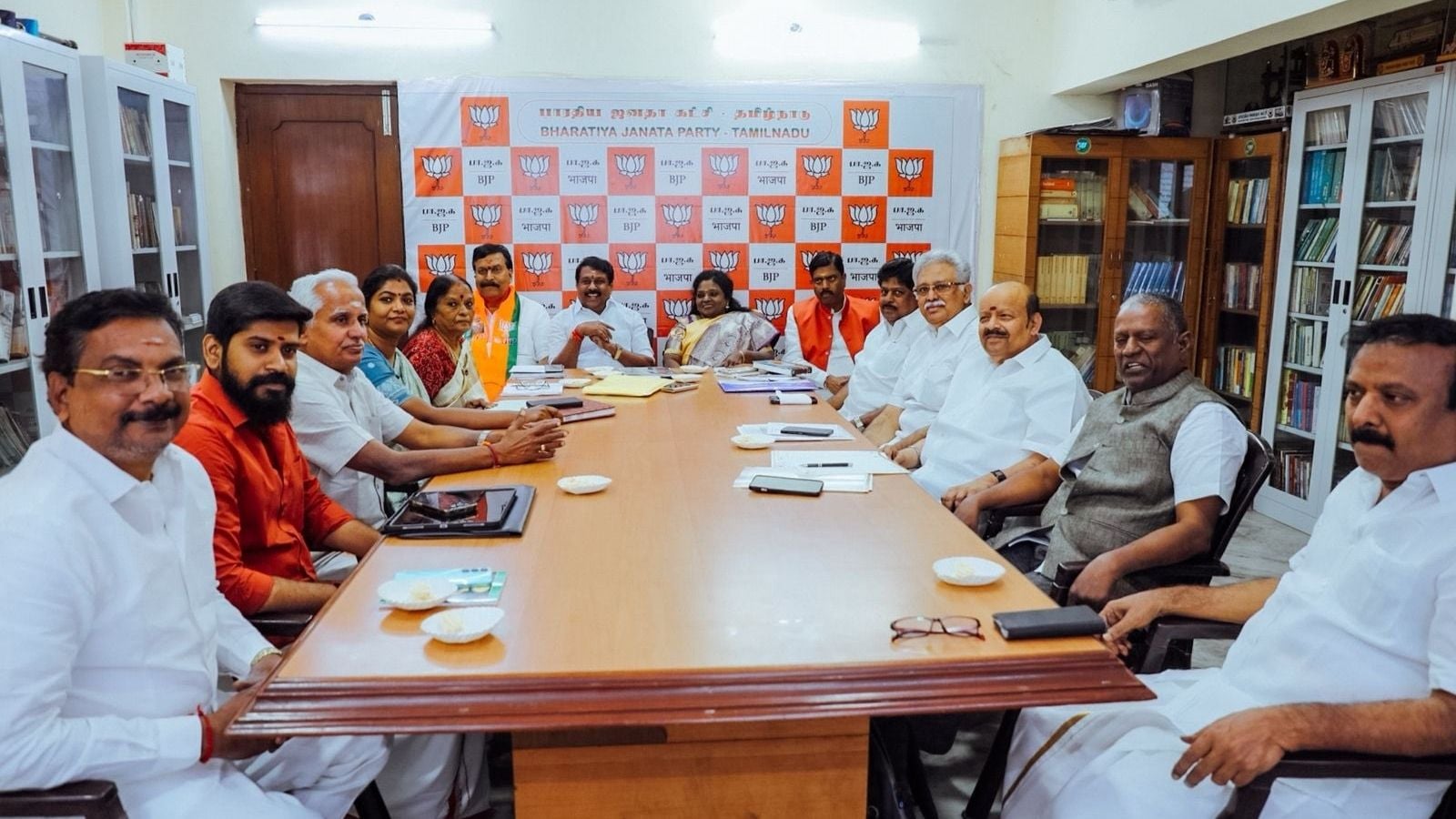 தமிழ்நாடுக்கு ஏப்ரல் மாதத்திலேயே சட்டமன்றத் தேர்தல் நடக்கிறது? – பாஜக ஆலோசனை கூட்டத்தில் வெளியான தகவல் | தமிழ்நாடு செய்திகள் (Tamil Nadu News) - News18 தமிழ்