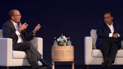 லேரி ஃபிங்க் - முகேஷ் அம்பானி