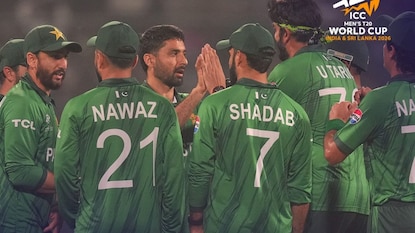 பாகிஸ்தான் அணி பாகிஸ்தான் அணி