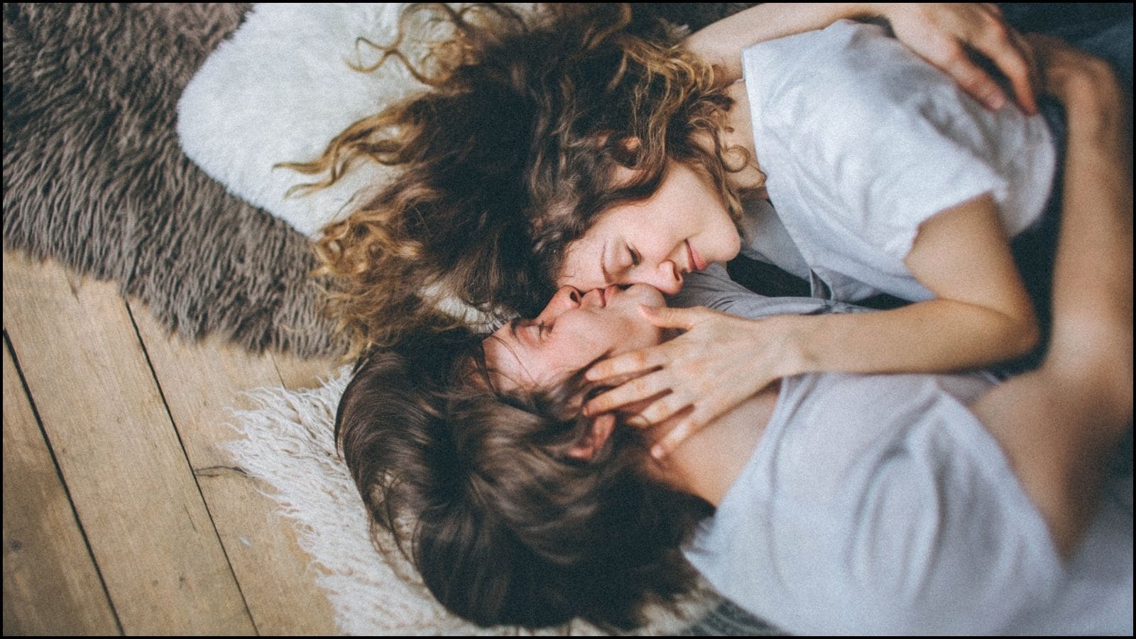 ரொமான்ஸ் இருந்தும், அன்பு இல்லை? சர்வேயில் மனம் திறந்த இந்தியர்கள்! லவ் பண்ணுங்க பாஸ்..! | லைப்ஸ்டைல் போட்டோகேலரி - News18 தமிழ்