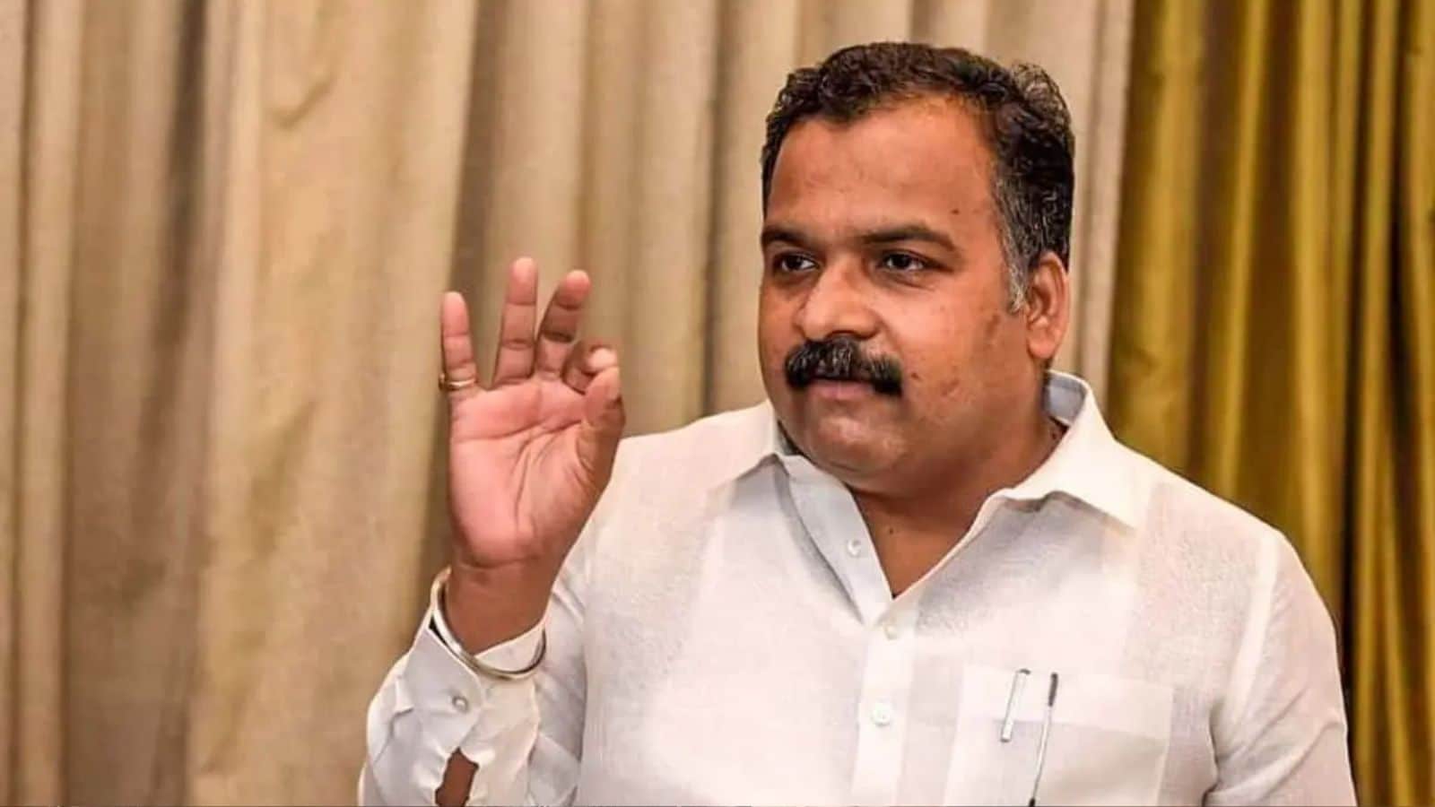 ஆட்சியில் பங்கு என்பது தமிழ்நாட்டுக்கு ஒத்து வராது... முதலமைச்சர் கருத்துக்கு காங்கிரஸ் எம்.பி எதிர்வினை | தமிழ்நாடு செய்திகள் (Tamil Nadu News) - News18 தமிழ்