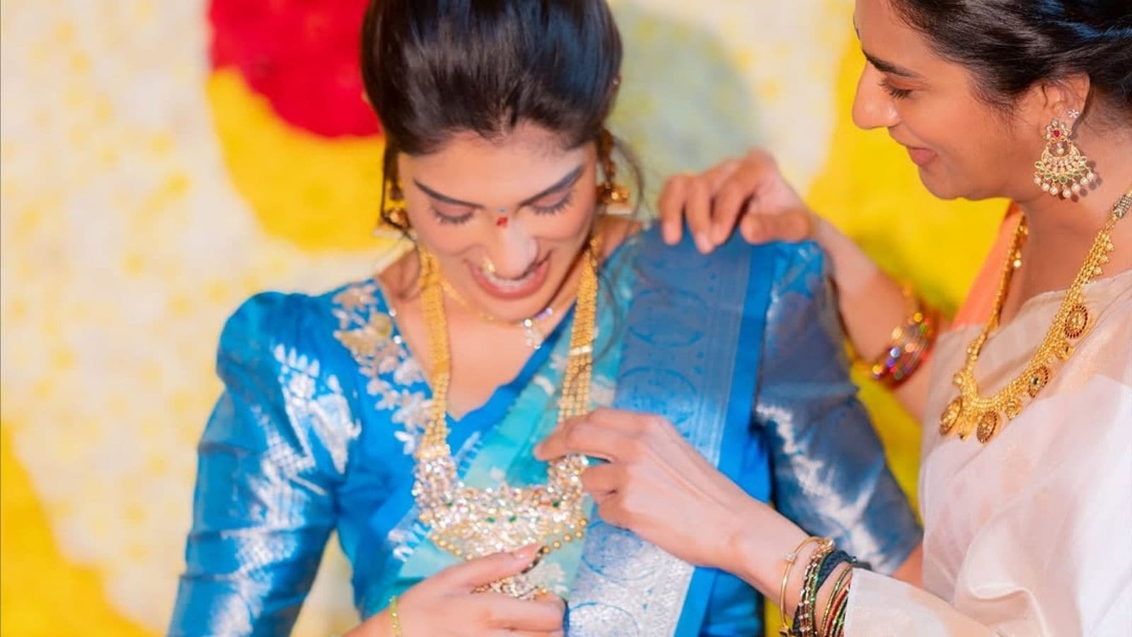 48 வயதில் தாய்க்கு மறுமணம்.. நடிகையின் மகள் சொன்ன தகவல்.. யார் இவர் தெரியுமா? | பொழுதுபோக்கு போட்டோகேலரி - News18 தமிழ்