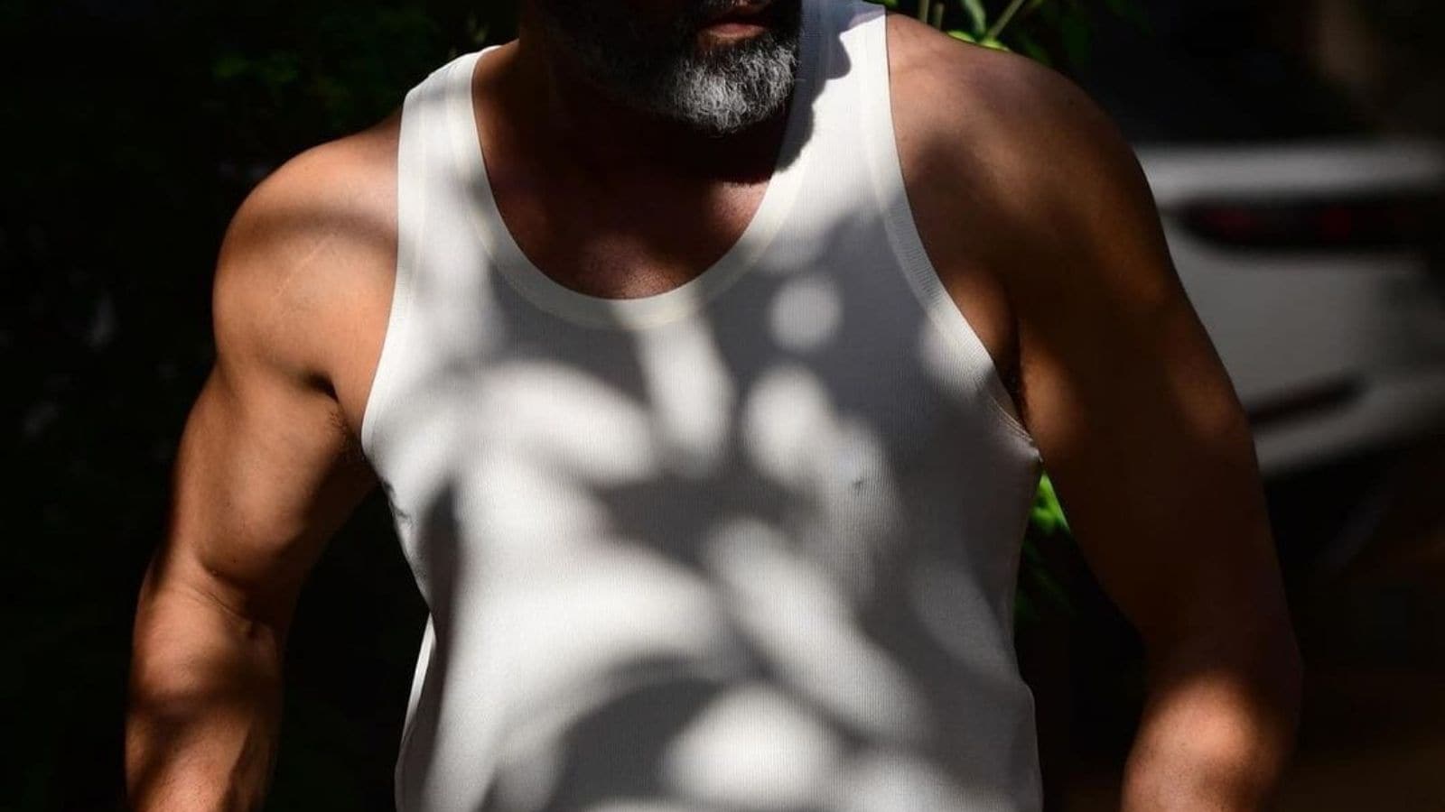 சூப்பர் ஸ்டாரின் மகன்.. ஆனாலும் 4 ஆண்டுகள் பட வாய்ப்பு இல்லை.. 54 வயதில் மாஸ் கம்பேக்.. யார் இவர்?  | பொழுதுபோக்கு போட்டோகேலரி - News18 தமிழ்