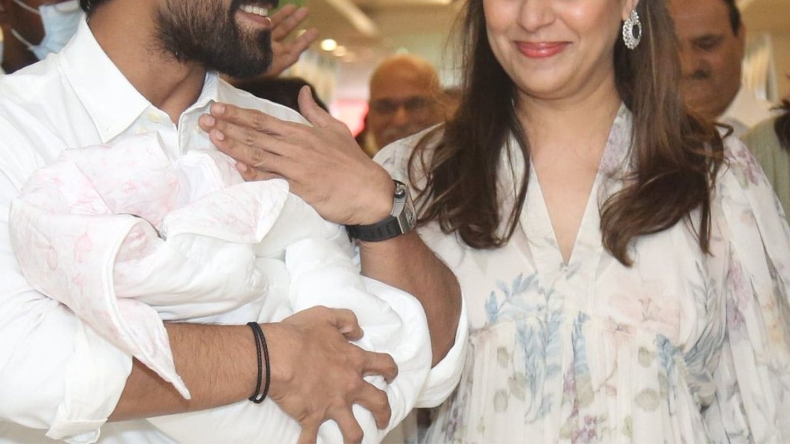 40 வயதில் தந்தையான பிரபல நடிகர்.. சூப்பர் ஸ்டார் பகிர்ந்த ஹேப்பி நியூஸ்.. யார் தெரியுமா?  | பொழுதுபோக்கு போட்டோகேலரி - News18 தமிழ்