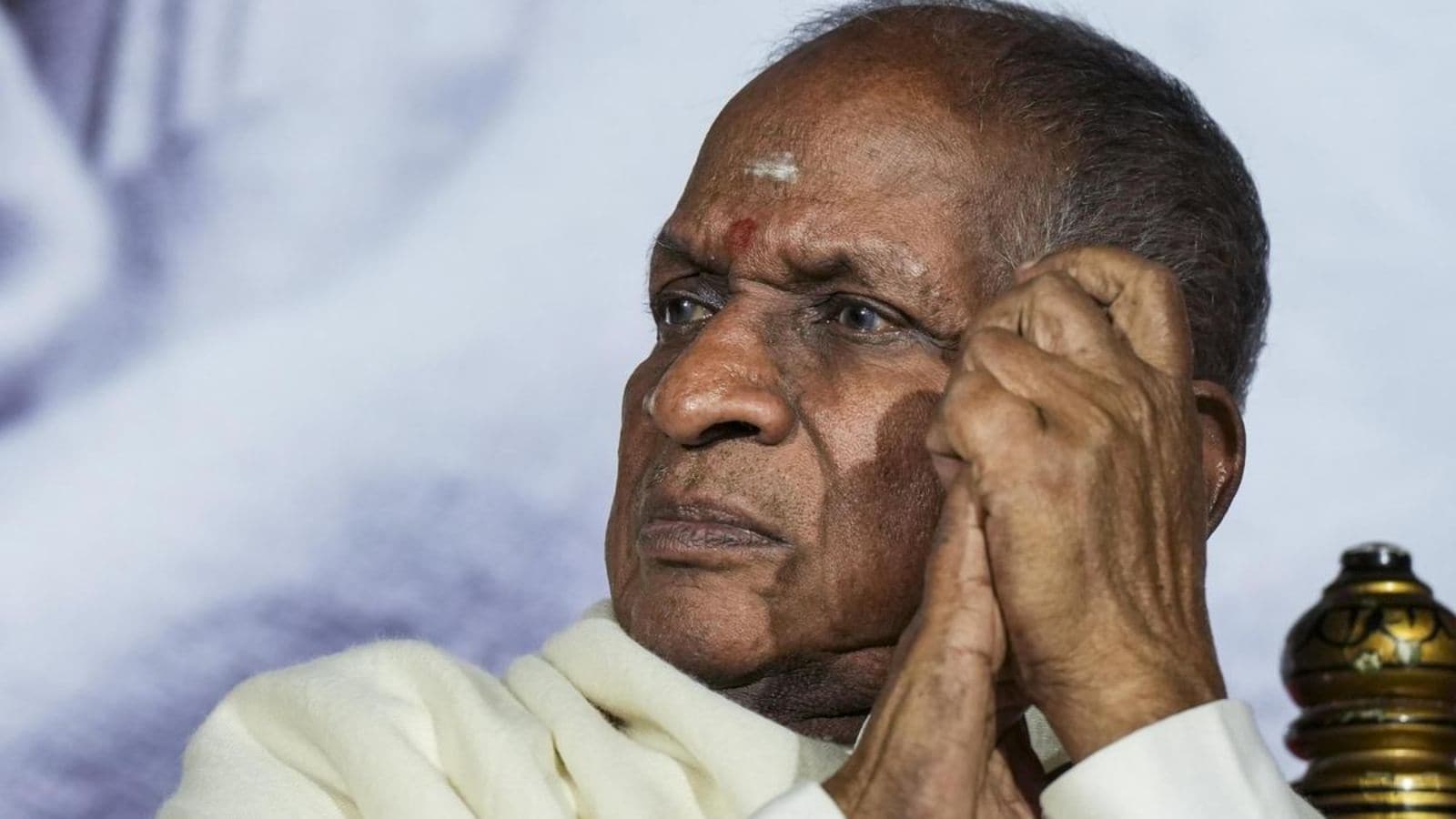 சரிகம நிறுவனம் வசம் உள்ள 134 பட பாடல்களுக்கு உரிமை கோர இளையராஜாவுக்கு தடை! | பொழுதுபோக்கு செய்திகள் - News18 தமிழ்