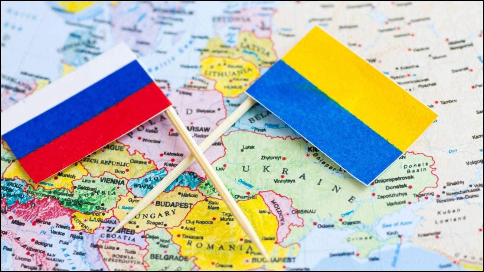 தீவிரமடையும் உக்ரைன் - ரஷ்யா போர்... விமான நிலையங்களை மூடுவதாக அறிவித்த ரஷ்யா! | World News (உலக செய்திகள்) - News18 தமிழ்