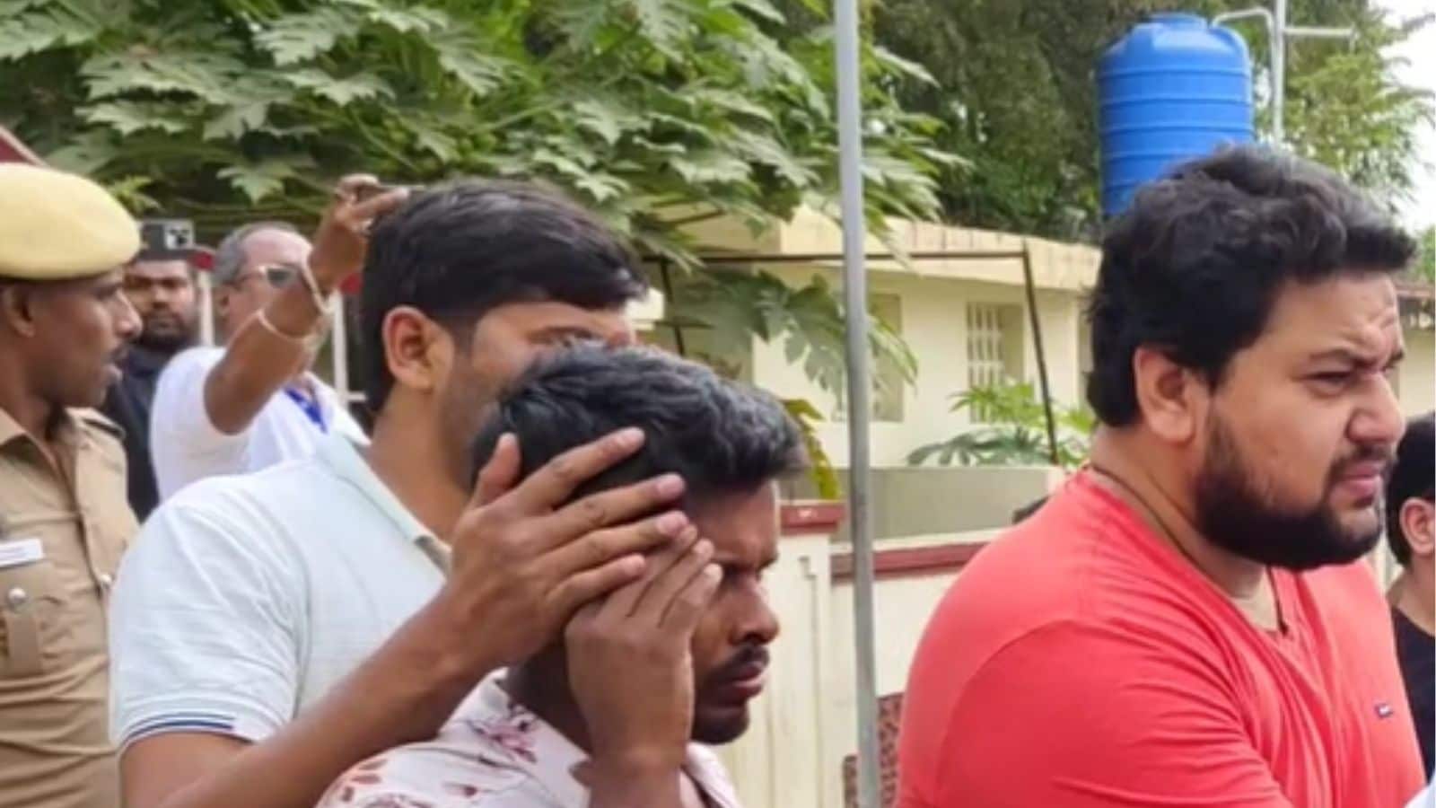 தீவிரவாதிகளுக்கு ஆதரவான பதிவுகள்... கைதான 6 பேர்... திருப்பூரில் பதுங்கியவர்களின் பின்னணி என்ன...?