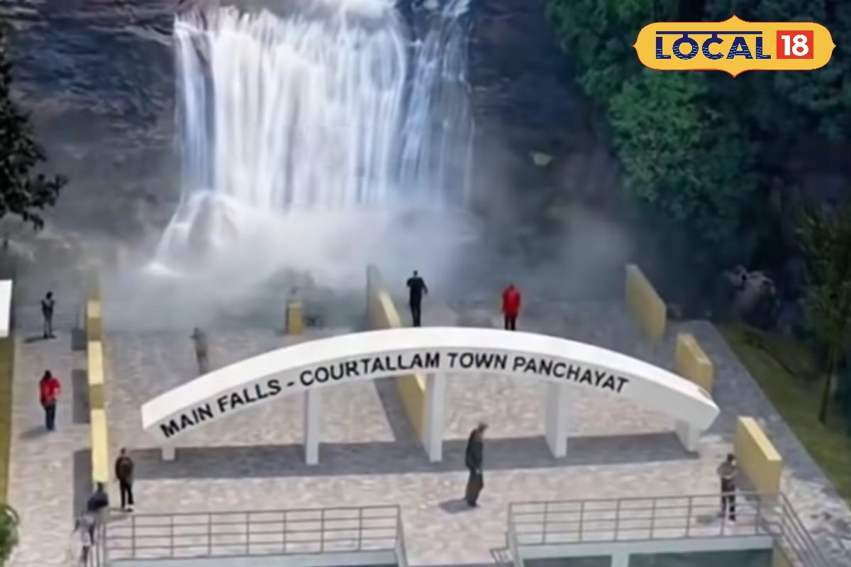 குற்றாலத்தில் 100 ஆண்டுகள் பழமை வாய்ந்த ஆர்ச் அகற்றம்...!