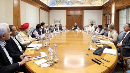 பிரதமர் மோடி ஆலோசனை