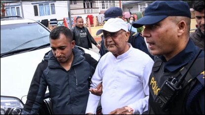 நேபாள் முன்னாள் பிரதமர் கே.பி.சர்மா கைது