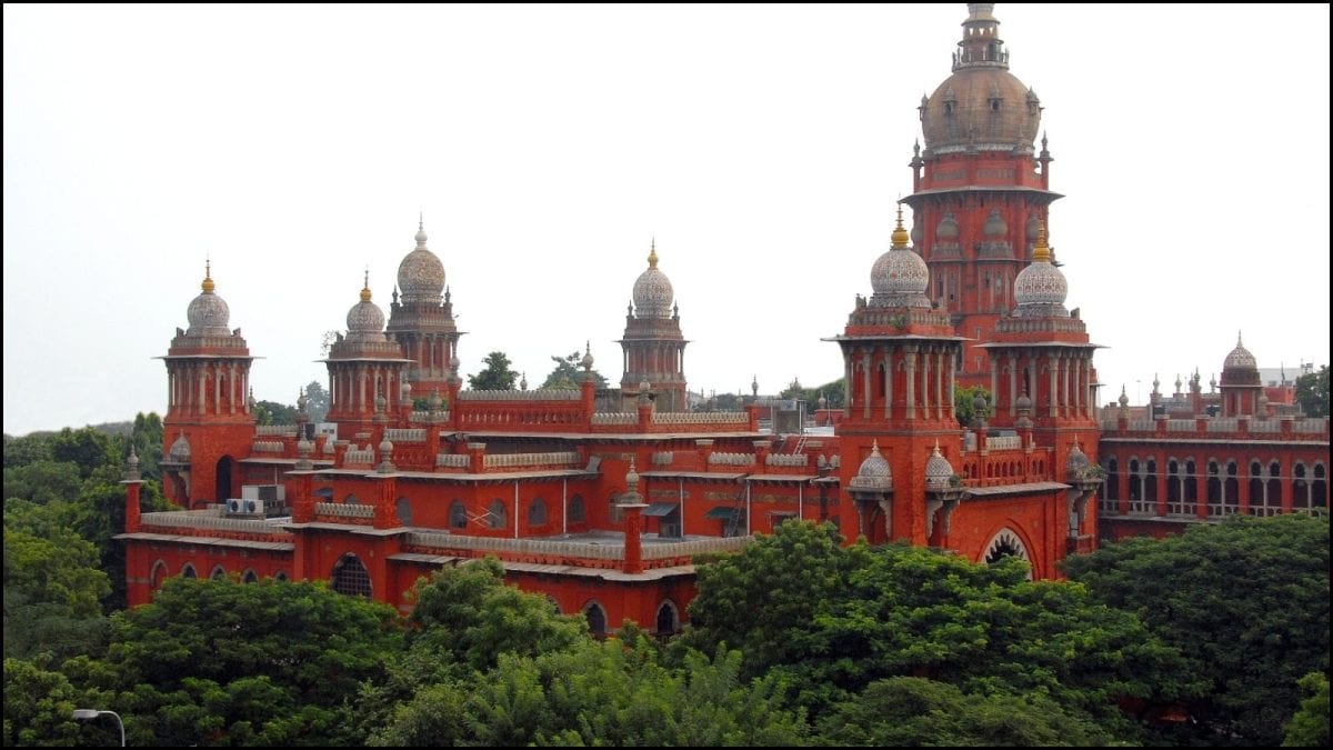 அரசியல் கருத்துகளை பதிவிடும் எக்ஸ் கணக்குகள் முடக்கம் : சைபர் கிரைம் உத்தரவுக்கு இடைக்காலத் தடை