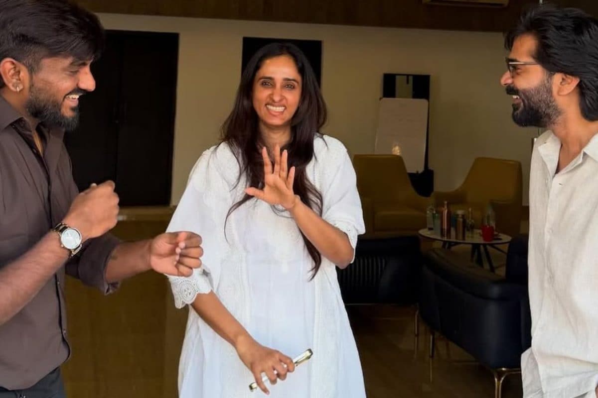  சிம்பு நடிக்கும் புதிய படத்தின் அப்டேட்.. சமூக வலைதளங்களில் வைரலாகும் புகைப்படம்!