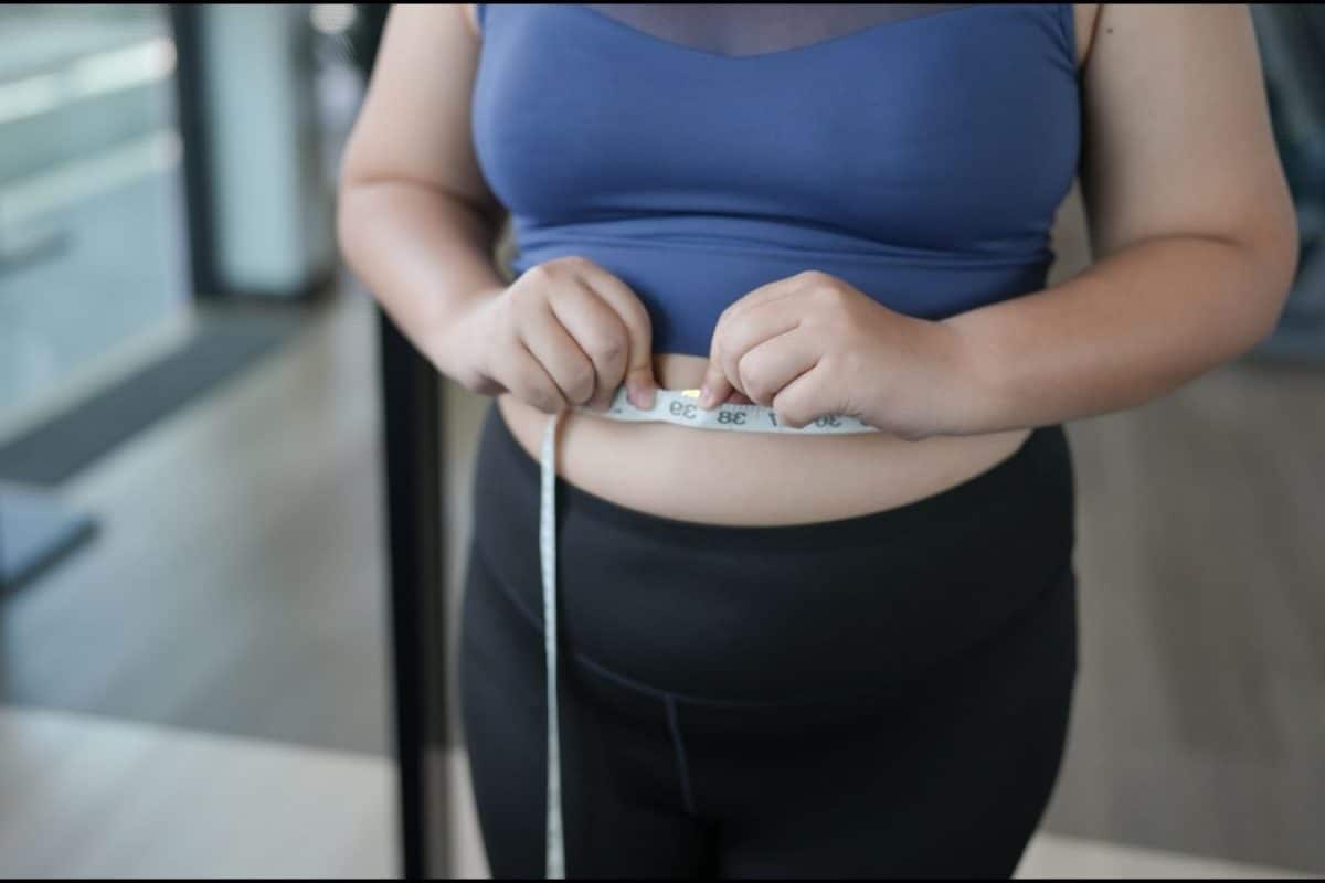 உடல் பருமனோடு போராடுகின்றீர்களா? எடை குறையவே இல்லையா? அப்போ இதுதான் நீங்கள் செய்யும் தவறு!