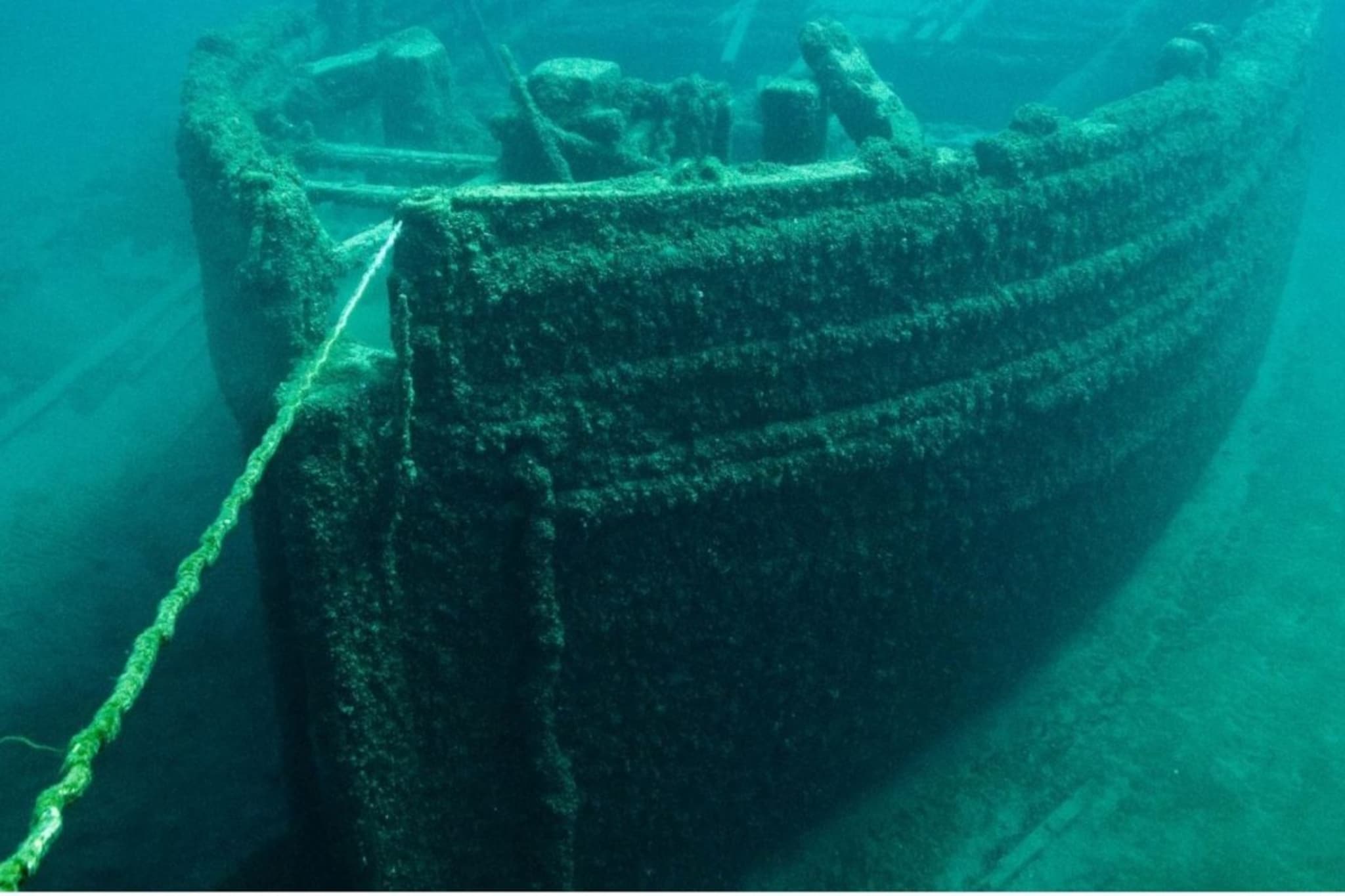 700 ஆண்டு ரகசியம்.. ஆழ்கடலில் சிக்கிய பொக்கிஷங்கள்.. ஆராய்ச்சியாளர்கள் ஆச்சர்யம்!