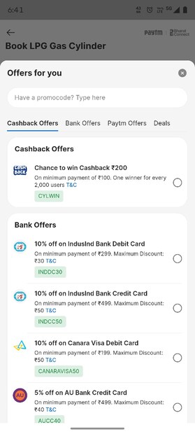 இந்தச் சலுகையைப் பெறுவது மிகவும் எளிது. முதலில், உங்கள் மொபைலில் பேடிஎம் செயலியைத் திறக்கவும். அதில், 'ரீசார்ஜ் மற்றும் பில்கள்' பகுதிக்குச் சென்று, 'கேஸ் சிலிண்டர் முன்பதிவு' விருப்பத்தைத் தேர்ந்தெடுக்கவும். அங்கு, உங்கள் கேஸ் சப்ளையரின் பெயரைத் தேர்ந்தெடுத்து, வாடிக்கையாளர் எண் அல்லது பதிவு செய்யப்பட்ட மொபைல் எண்ணை உள்ளிட வேண்டும். பின்னர், பணம் செலுத்துவதற்கு முன், சலுகைப் பகுதியில் கிடைக்கும் ப்ரோமோ குறியீட்டைப் பயன்படுத்தவும். இதைச் செய்வதன் மூலம், கேஸ் முன்பதிவில் நீங்கள் ரூ.200 கேஷ்பேக் பெறும் வாய்ப்பைப் பெறுவீர்கள்.