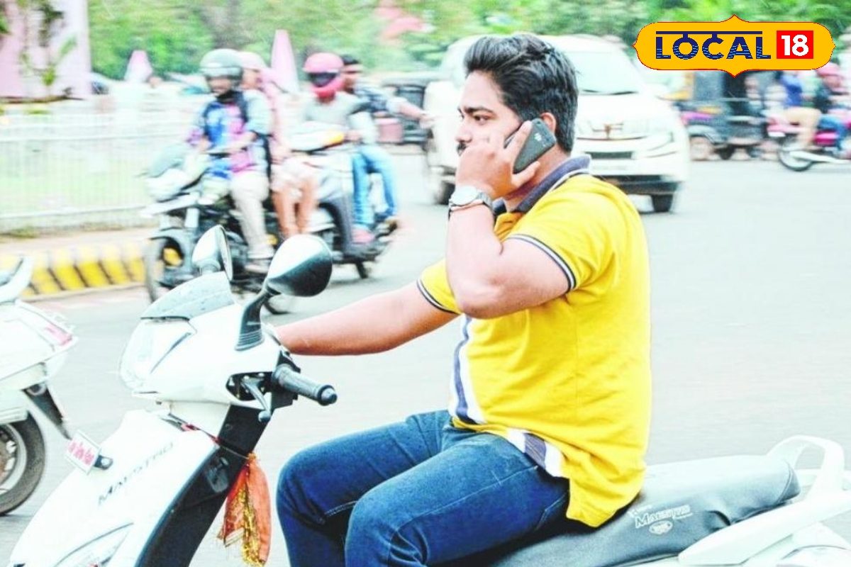 வாகனம் ஓட்டும் போது செல்போன் பயன்படுத்தினால் அபராதம் – புதுச்சேரி போலீஸ் எச்சரிக்கை !