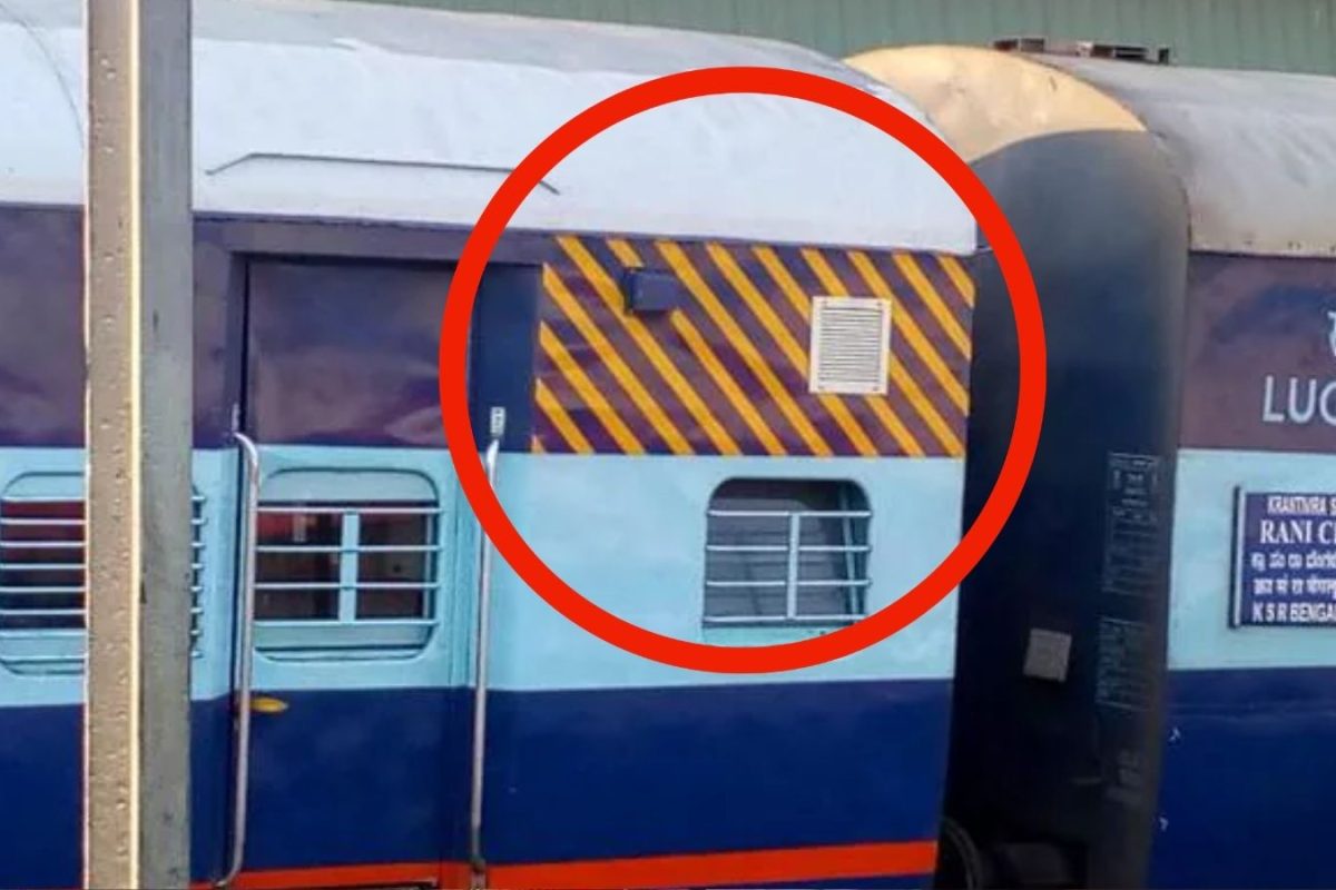 ரயில் பெட்டிகளில் இருக்கும் வெள்ளை, மஞ்சள், நீல நிற கோடுகள்.. இத்தனை அர்த்தங்கள் இருக்கா?