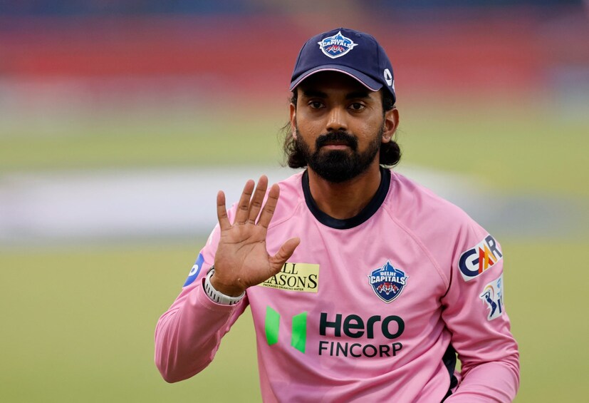  இருப்பினும், இந்திய அளவில் ஐபிஎல் தொடரில் அதிவேகமாக 4,000 ரன்களைக் கடந்த வீரர் என்ற பெருமை கே.எல். ராகுல் வசமே உள்ளது. டெல்லி கேப்பிடல்ஸ் அணியின் தொடக்க ஆட்டக்காரரான இவர், வெறும் 105 இன்னிங்ஸ்களில் இந்தச் சாதனையைப் படைத்து முதலிடத்தில் நீடிக்கிறார். ஷுப்மன் கில் 118 இன்னிங்ஸ்களுடன் இரண்டாம் இடத்திலும், விராட் கோலி 128 இன்னிங்ஸ்களுடன் மூன்றாம் இடத்திலும் உள்ளனர்.