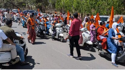 நாசிக் டிசிஎஸ் அலுவலகத்தை முற்றுகையிட முயன்ற பெண்கள்