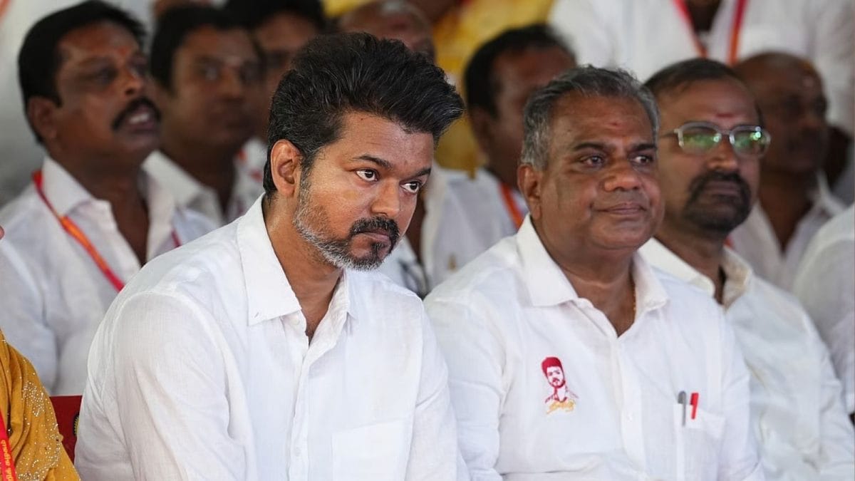 விஜய்யை அரியணையில் ஏற்றிய 'தளபதி'... தமிழக அமைச்சரவையின் 2-வது தூண் - வெற்றியை வசமாக்கிய ஆனந்த்! | TVK