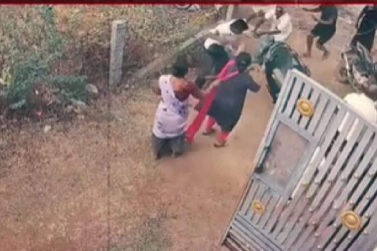 ராணுவ வீரரின் குடும்பத்தினர் மீது தாக்குதல் .... சிசிடிவி காட்சிகள் வெளியாகி பரபரப்பு