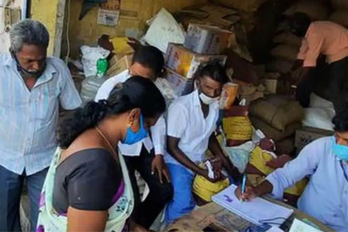 ரேசன் அட்டைதாரர்களுக்கு மாதம் ₹6,500... தமிழக அரசின் மானியம்