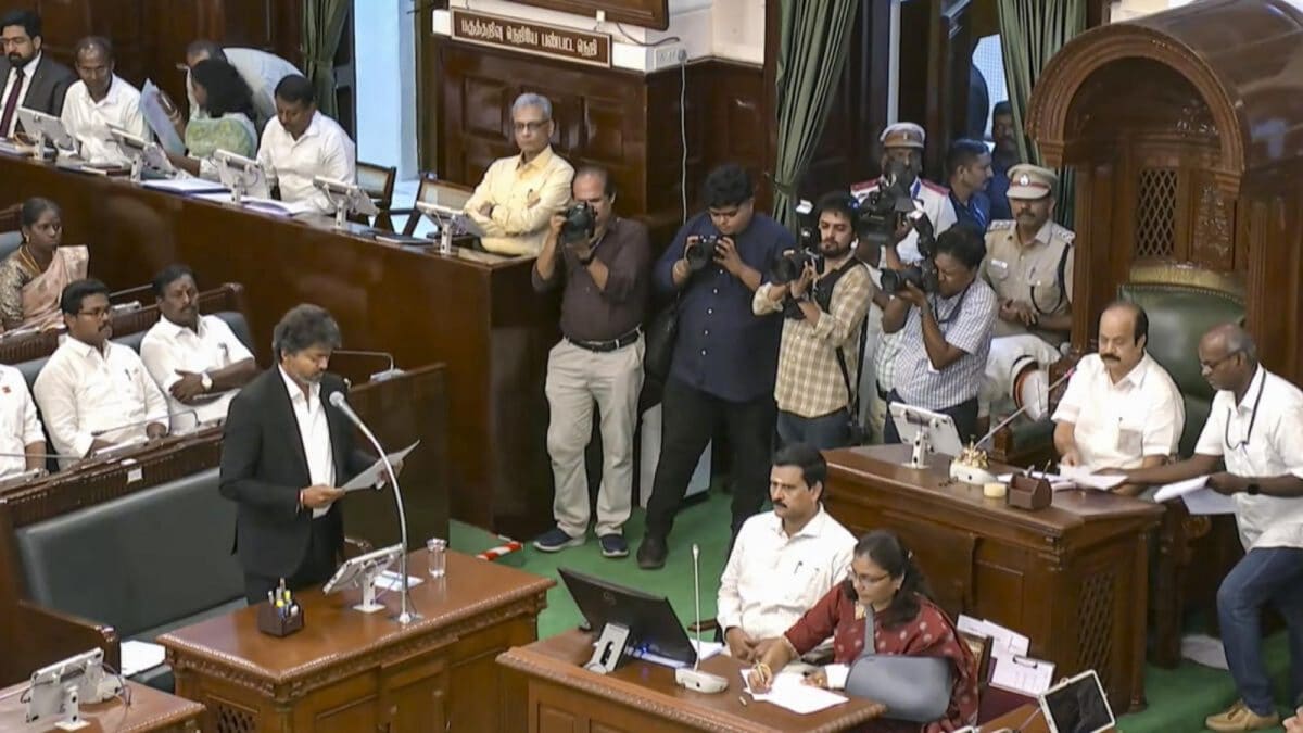 நம்பிக்கை வாக்கெடுப்பின் போது சட்டப்பேரவை கதவுகளை மூட சொல்வது ஏன் தெரியுமா?