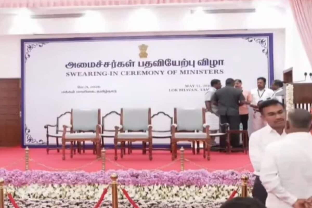 TVK Cabinet | பட்டியலினத்தவர் 7 பேர்... சென்னையில் வென்ற 7 பேருக்கு அமைச்சர் பதவி - தவெக அமைச்சரவை விரிவாக்கம்!