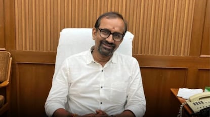 அமைச்சர் வெங்கடரமணன் அமைச்சர் வெங்கடரமணன்