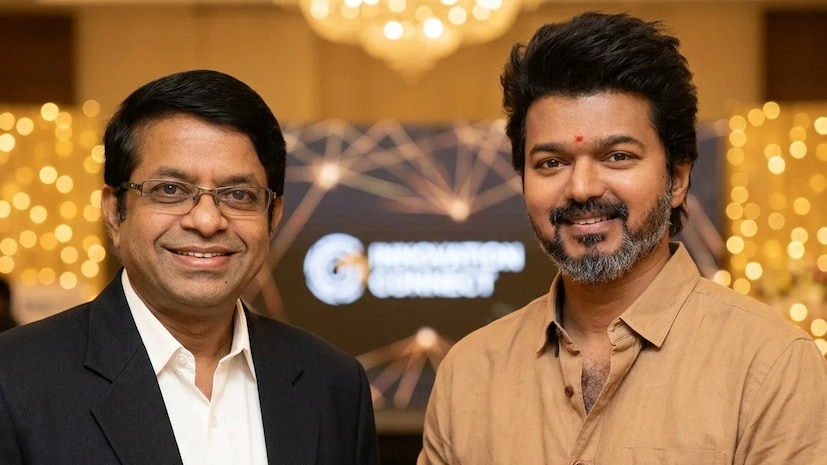 முதலமைச்சர் விஜயின் (அரசியல்) சிறப்புப் பணி அலுவலராக (OSD) ரிக்கி ரத்தன் பண்டிட் வெற்றிவேல் நியமிக்கப்பட்டு அரசு ஆணை பிறப்பித்துள்ளது. முதலமைச்சர் விஜயின் (அரசியல்) சிறப்புப் பணி அலுவலராக (OSD) ரிக்கி ரத்தன் பண்டிட் வெற்றிவேல் நியமிக்கப்பட்டு அரசு ஆணை பிறப்பித்துள்ளது.