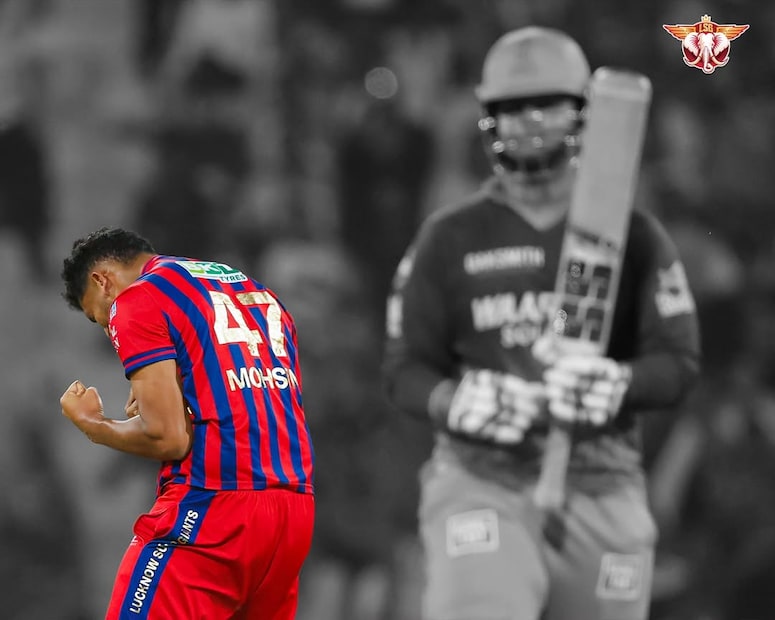 அனைத்து பந்துவீச்சாளர்களும் ரன்களை வாரி வழங்கிய நிலையில், உத்தரபிரதேசத்தைச் சேர்ந்த இடதுகை வேகப்பந்துவீச்சாளர் மொஹ்சின் கான் மட்டுமே சூர்யவன்ஷிக்கு சிம்மசொப்பனமாக விளங்கினார். இந்த சீசனில் சூர்யவன்ஷிக்கு எதிராக ஒரு ‘மெய்டன் ஓவர்’ வீசியதோடு, அந்த ஓவரின் கடைசி பந்தில் அவரை அவுட்டும் செய்தார். சூர்யவன்ஷிக்கு எதிராக 12 பந்துகள் வீசி, வெறும் 2 ரன்கள் மட்டுமே தந்து, 2 விக்கெட்டுகளை வீழ்த்தி, 16 ஸ்டிரைக் ரேட்டில் அவரை கட்டுப்படுத்திய ஒரே பந்துவீச்சாளர் மொஹ்சின் கான் தான். இவரைத் தவிர தீபக் சாஹர், வருண் சக்கரவர்த்தி, மாதவ் திவாரி ஆகியோர் மிகக் குறைந்த பந்துகளிலேயே சூர்யவன்ஷி விக்கெட்டை வீழ்த்தி தப்பினர். அனைத்து பந்துவீச்சாளர்களும் ரன்களை வாரி வழங்கிய நிலையில், உத்தரபிரதேசத்தைச் சேர்ந்த இடதுகை வேகப்பந்துவீச்சாளர் மொஹ்சின் கான் மட்டுமே சூர்யவன்ஷிக்கு சிம்மசொப்பனமாக விளங்கினார். இந்த சீசனில் சூர்யவன்ஷிக்கு எதிராக ஒரு ‘மெய்டன் ஓவர்’ வீசியதோடு, அந்த ஓவரின் கடைசி பந்தில் அவரை அவுட்டும் செய்தார். சூர்யவன்ஷிக்கு எதிராக 12 பந்துகள் வீசி, வெறும் 2 ரன்கள் மட்டுமே தந்து, 2 விக்கெட்டுகளை வீழ்த்தி, 16 ஸ்டிரைக் ரேட்டில் அவரை கட்டுப்படுத்திய ஒரே பந்துவீச்சாளர் மொஹ்சின் கான் தான். இவரைத் தவிர தீபக் சாஹர், வருண் சக்கரவர்த்தி, மாதவ் திவாரி ஆகியோர் மிகக் குறைந்த பந்துகளிலேயே சூர்யவன்ஷி விக்கெட்டை வீழ்த்தி தப்பினர்.
