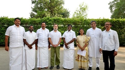 காங்கிரஸ் எம்.எல்.ஏ.க்கள் - ராகுல் காந்தி காங்கிரஸ் எம்.எல்.ஏ.க்கள் - ராகுல் காந்தி