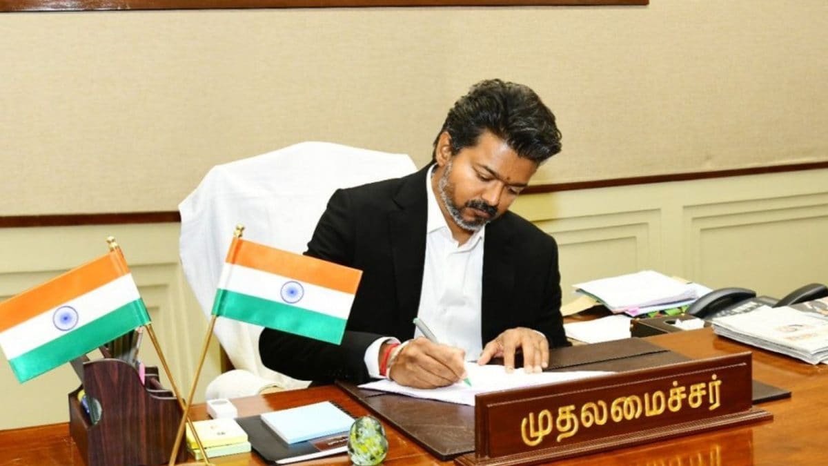 சினிமா முதல் அரசியல் வரை.. உலக நாடுகளிலிருந்து குவியும் வாழ்த்து மழையில் நனையும் தமிழக முதல்வர்..