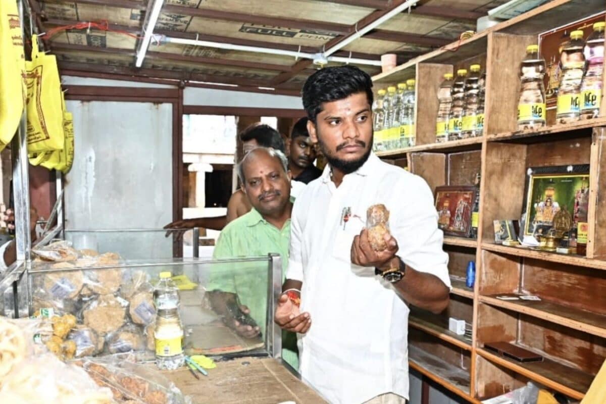 ”பிரசாதங்களில் காலாவதி தேதியை குறிப்பிட வேண்டும்” – அமைச்சர் ரமேஷ்