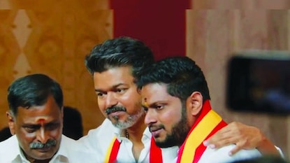 தவெக சபரிநாதன் தவெக சபரிநாதன்